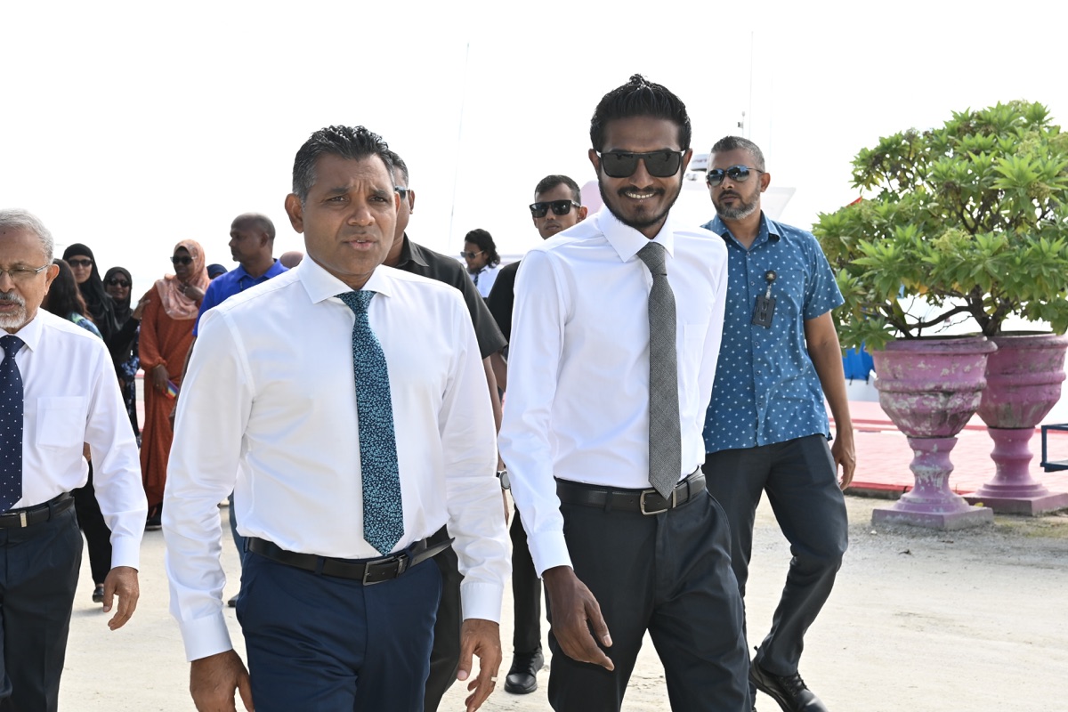 Guraidhoo island arrival scene